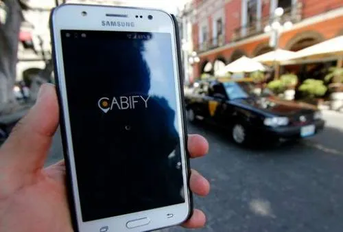Reinicia Cabify operaciones en Puebla