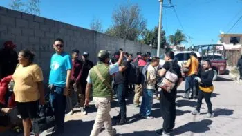 En camión de alimentos el INM ubicó a 152 personas migrantes en Acajete