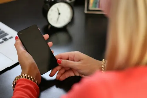 En agosto, chinos podrán adquirir teléfonos con tecnología 5G