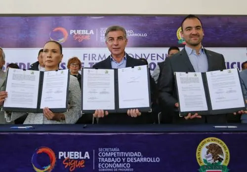Tony Gali defiende los derechos de los trabajadores al servicio del estado