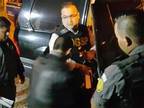 Ingresa Duarte a hangar en Guatemala; espera su extradición