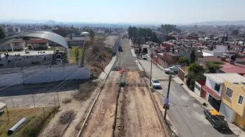 En recorrido, Pepe Chedraui supervisa trabajos viales en Camino Viejo a Balcones