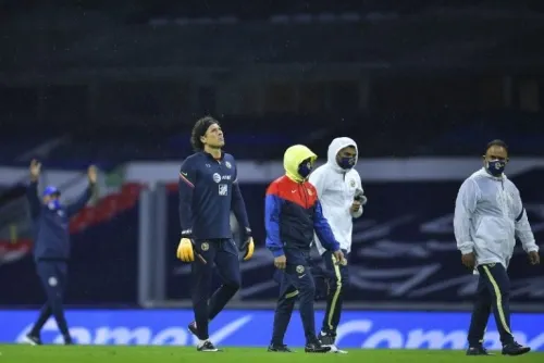 Memo Ochoa estará fuera de las canchas más de un mes por lesión