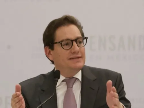 Urge cambiar estrategia para frenar pandemia: Chertorivski