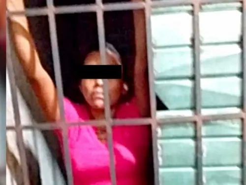 Encarcela a mujer junto a su hija de 3 años por discutir con una abuelita