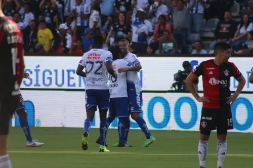 Pachuca vence al Atlas con polémica y acaricia ansiada vuelta a liguilla