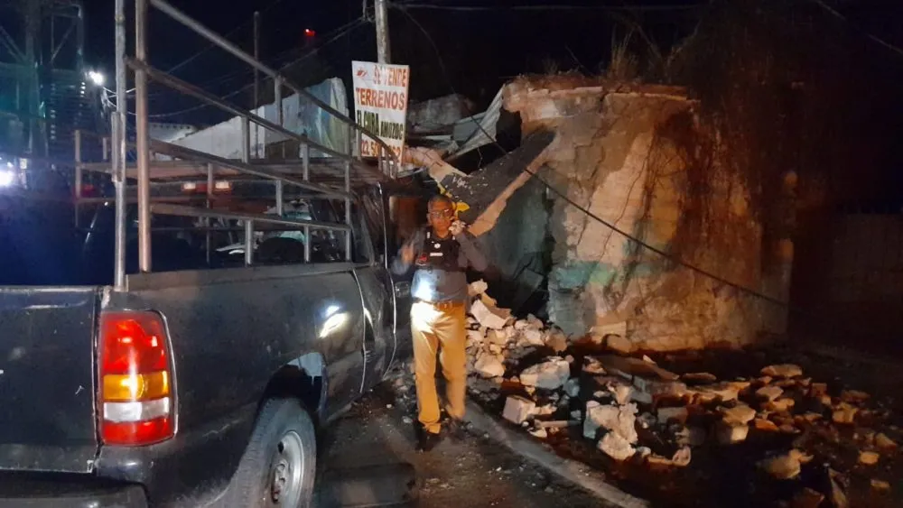 Muere hombre al impactarse contra casa en Chachapa