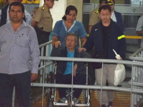 Dan de alta a Fujimori tras problema gástrico