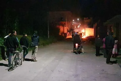 Autoridades aún no determinan qué hacía funcionario electoral en Tlacotepec donde fue linchado