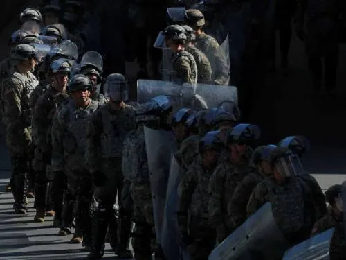 California retirará tropas de frontera con México
