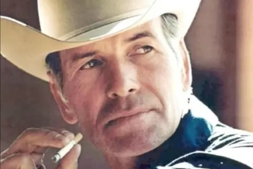 Fallece actor Robert Norris a los 90 años
