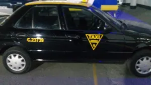 Estatales ubican taxi empleado para el robo de autopartes