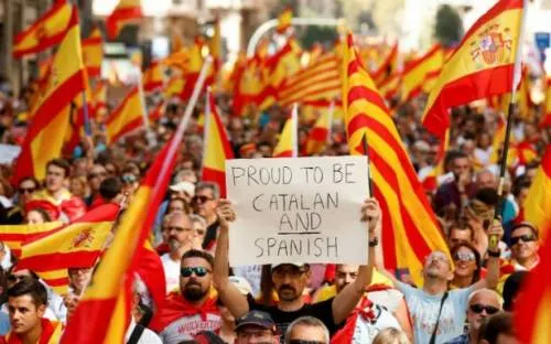 Parlamento aprueba resolución para declarar independencia de Cataluña