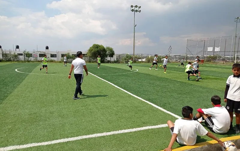 Con una inversión de 317 mil pesos, rehabilitan sanitarios en el Campo Deportivo "El Hoyo" en Puebla
