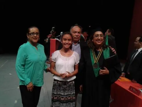 Culminan sus estudios 211 alumnos de la Universidad IEU
