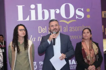 Exposición “Libros del papel al asombro, de la tinta a la emoción” llega a la galería del Palacio