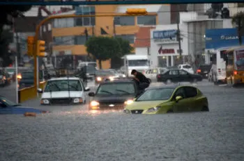 Amenaza el primer ciclón de la temporada en México