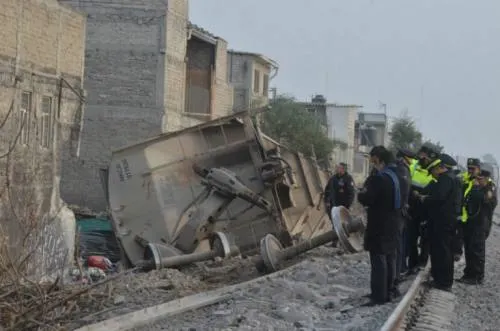 Vías de tren volcado en Ecatepec habían recibido mantenimiento: SCT