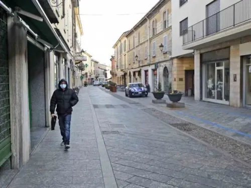 Cierran escuelas, oficinas y bares en ciudad italiana por coronavirus