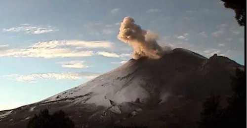 Sistema de monitoreo registra 160 exhalaciones del volcán Popocatépetl