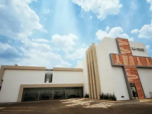 Velan cuerpo de “El Chayo” en funeraria de Michoacán