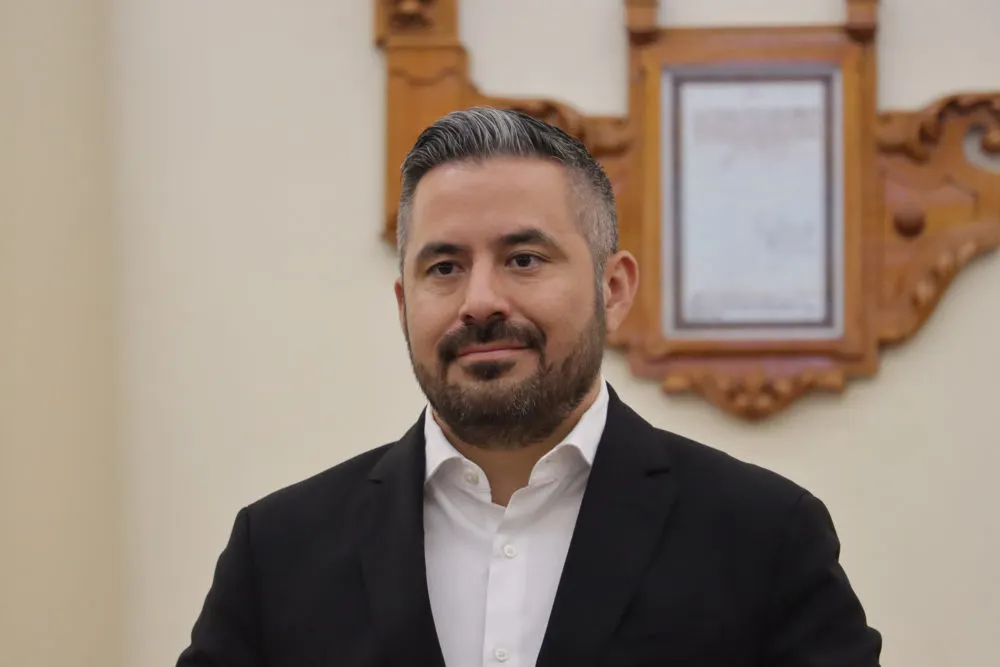 Desairan diputados del PAN desayuno convocado por Adán Domínguez