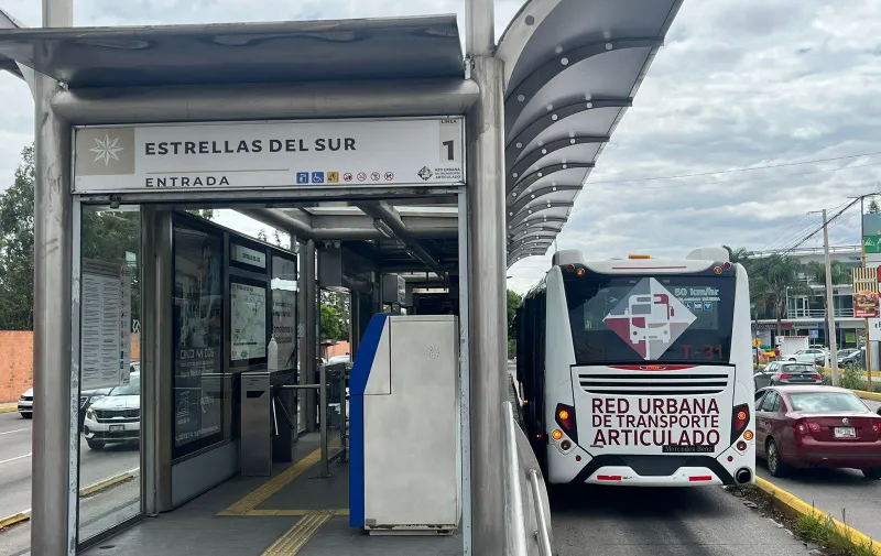 Carril confinado de RUTA en Federal a Atlixco, regresa a su uso exclusivo para Transporte Público