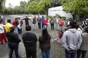Ex burócratas exigen dar seguimiento a sus demandas