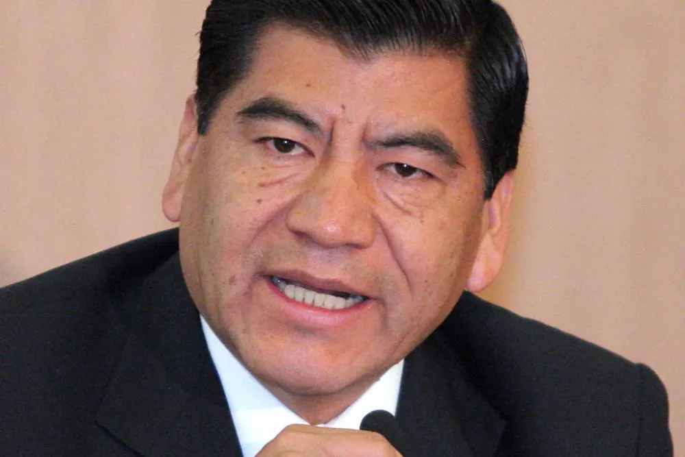 Mario Marín sale de la cárcel, para revisión médica