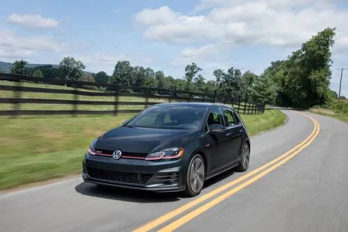 Volkswagen Golf GTI es designado dentro de los mejores autos del 2018 en EU