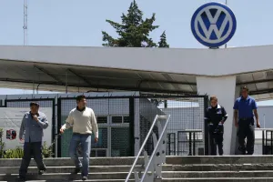 VW recontratará a eventuales en 2014: Ruiz