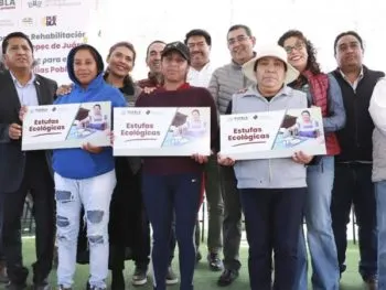 Con rehabilitación de auditorio, gobierno estatal genera comunidad en Mazapiltepec