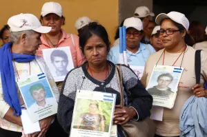 Madres de migrantes desaparecidos llegan a Puebla