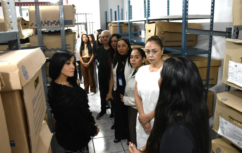 CDH Puebla organiza y preserva 258 mil 285 expedientes de su archivo histórico