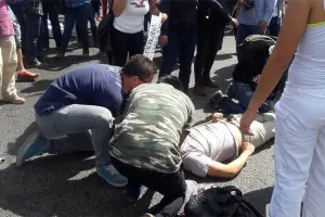 Reporta el rector de la BUAP estado grave de joven atropellado en marcha