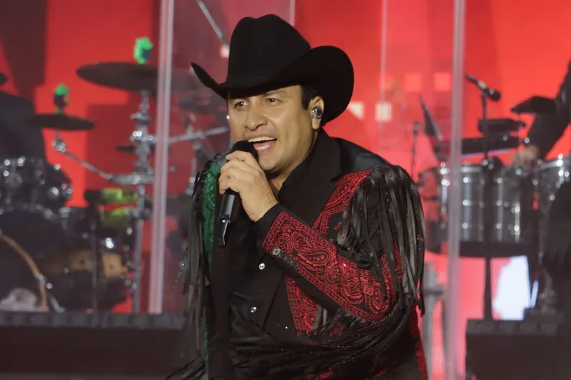 concierto-julion-alvarez-paseo-bravo