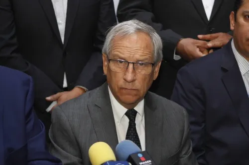 Cárdenas niega recibir recursos del INVESPOP y pide se realice investigación exhaustiva