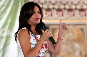 Enfermas, Cansadas y sin Ilusiones (las Candidatas de la Troika)