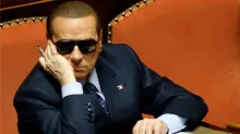 Berlusconi no podrá salir de Italia tras condena por fraude