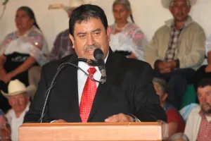 Presenta Jorge Luis Coriche segundo informe de actividades
