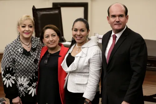 Cabrera Camacho y Sánchez Sasia, nuevos integrantes de la Mesa Directiva del Congreso