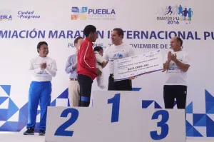 Premia RMV a primeros lugares del Maratón Internacional 2016