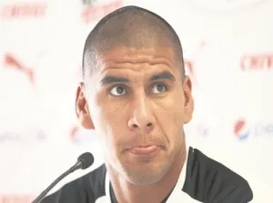 Carlos Salcido tiene una cita con La Minerva