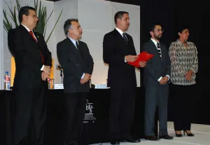 Entrega Ibero más de 170 becas a los mejores promedios de Puebla