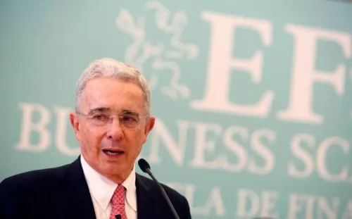 Corte Suprema de Colombia ordena detención del expresidente Álvaro Uribe