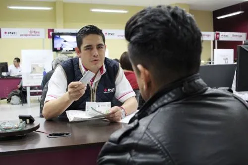 No renovar las credenciales sin fecha de vigencia dejará a sus titulares sin identificación oficial