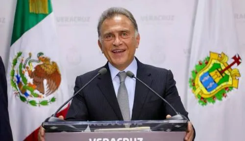 Miguel Ángel Yunes anuncia veto a ‘Ley Antimemes’ en Veracruz