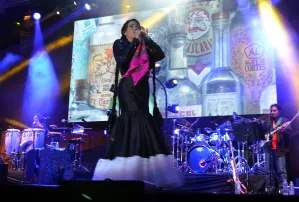 Cierra Lila Downs Temporada Cultural Cholula 2014