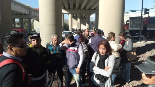 Vecinos cierran accesos a la Colonia Guadalupana