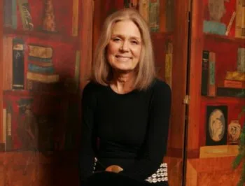 Muere Gloria Steinem, ícono del feminismo moderno, a los 92 años